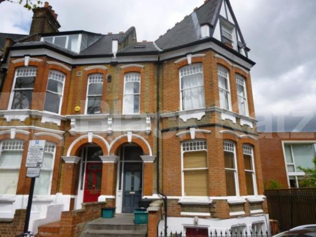 			New Instruction, 2 Bedroom, 1 bath, 1 reception Flat			 Sotheby, HIGHBURY
